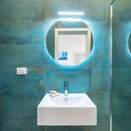 Muzy Flat At Capuana By Napoliapartments Apartamento