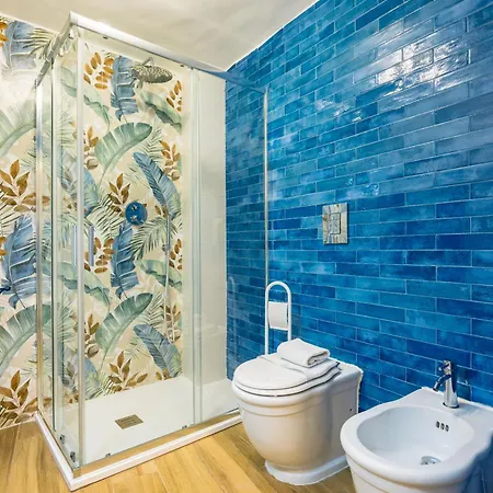 Muzy Flat At Capuana By Napoliapartments Nápoles