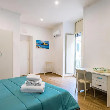 Апартаменты Muzy Flat At Capuana By Napoliapartments *